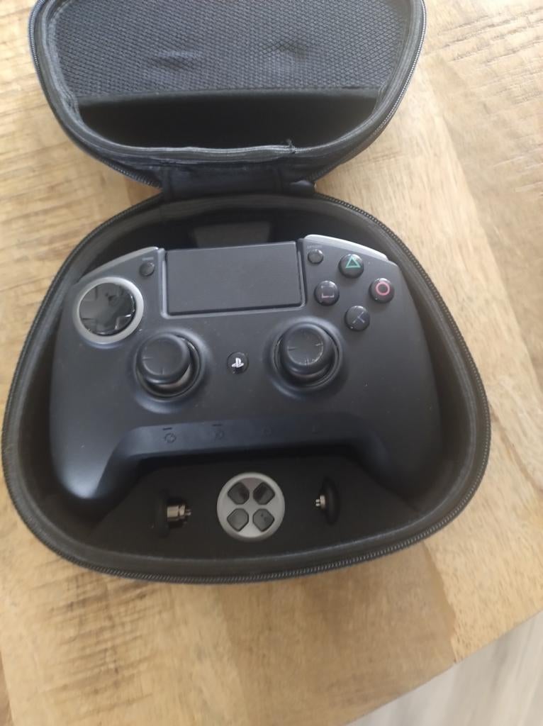 Razer Raiju Ultimate PS4 Controller, Spelcomputers en Games, Ophalen of Verzenden, Zo goed als nieuw, Controller, PlayStation 4
