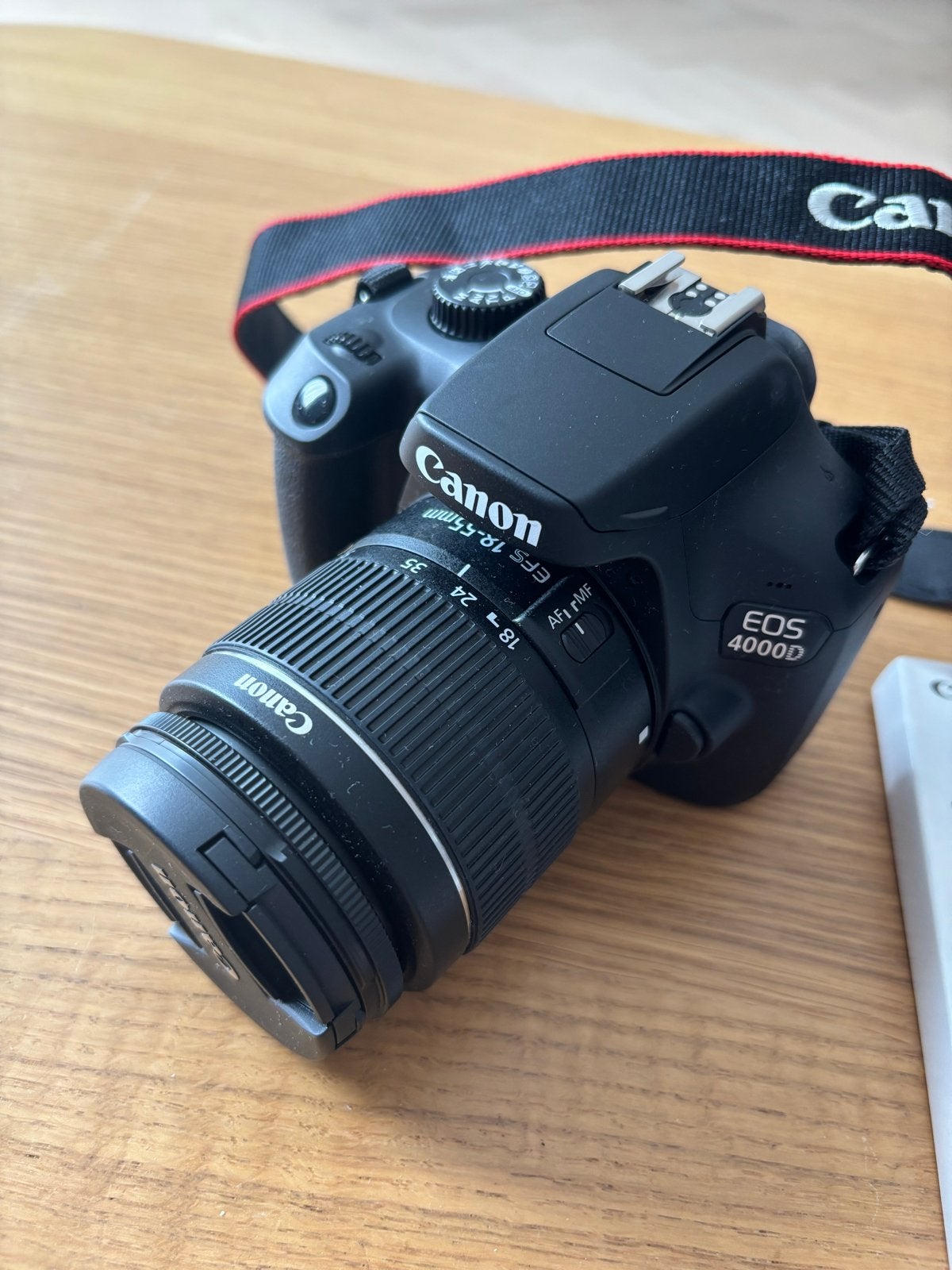 Canon EOS 4000D Spiegelreflexcamera met EF-S 18-55mm lens, Audio, Tv en Foto, Fotocamera's Digitaal, Spiegelreflex, Canon, Zo goed als nieuw