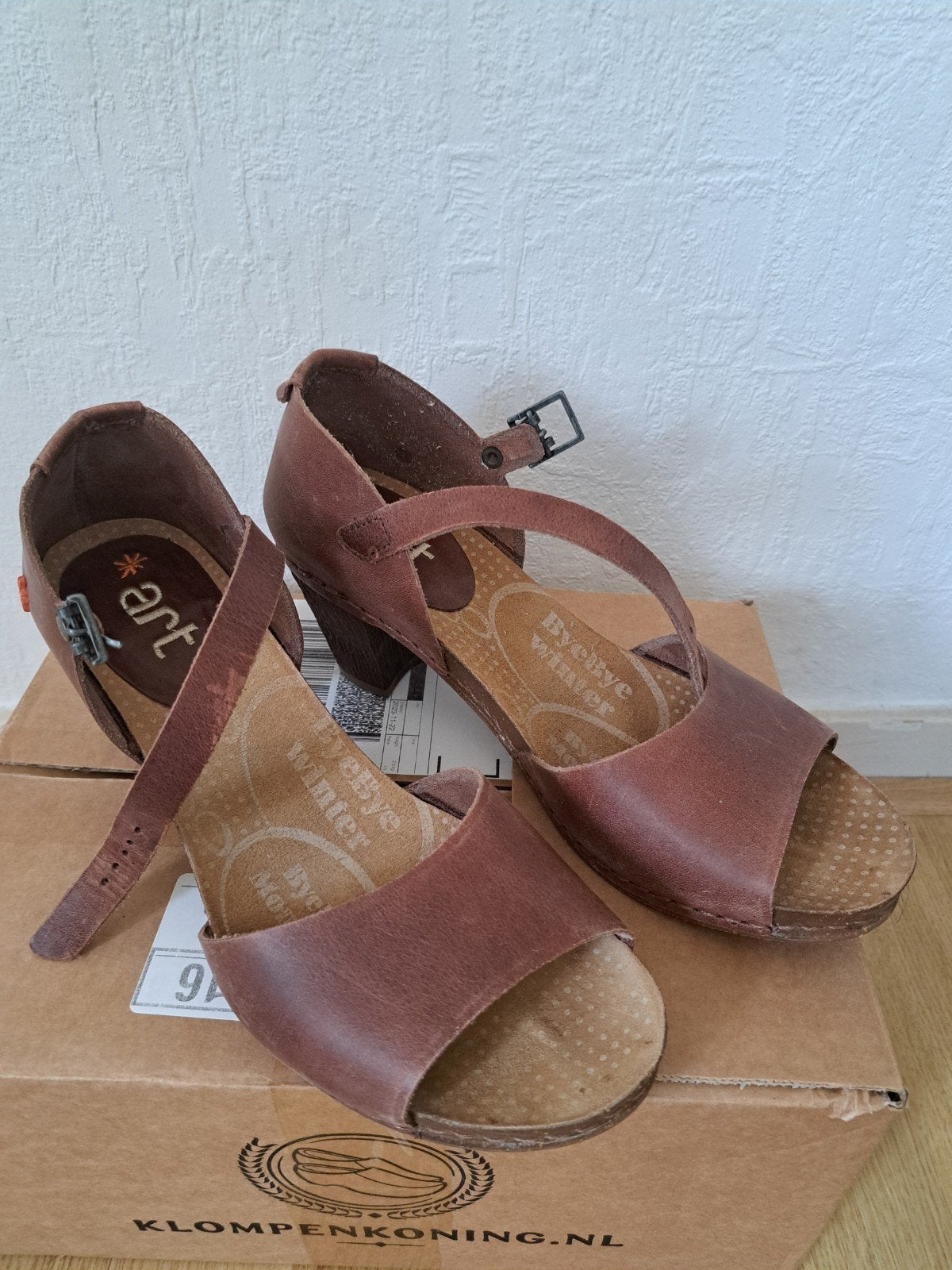 Leren Pumps Art, Kleding | Dames, Schoenen, Zo goed als nieuw, Pumps, Bruin, Ophalen of Verzenden