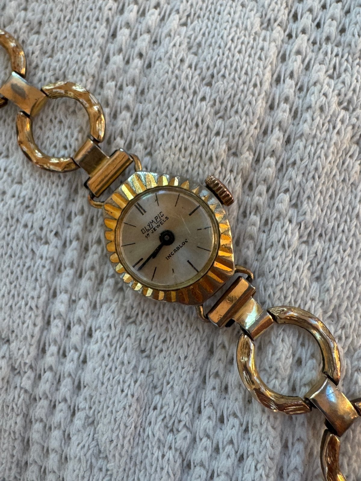 Rare Olympic 17 Jewels 12mm | Manual Wind | Vintage, Ophalen of Verzenden, Staal, Overige merken, 1960 of later