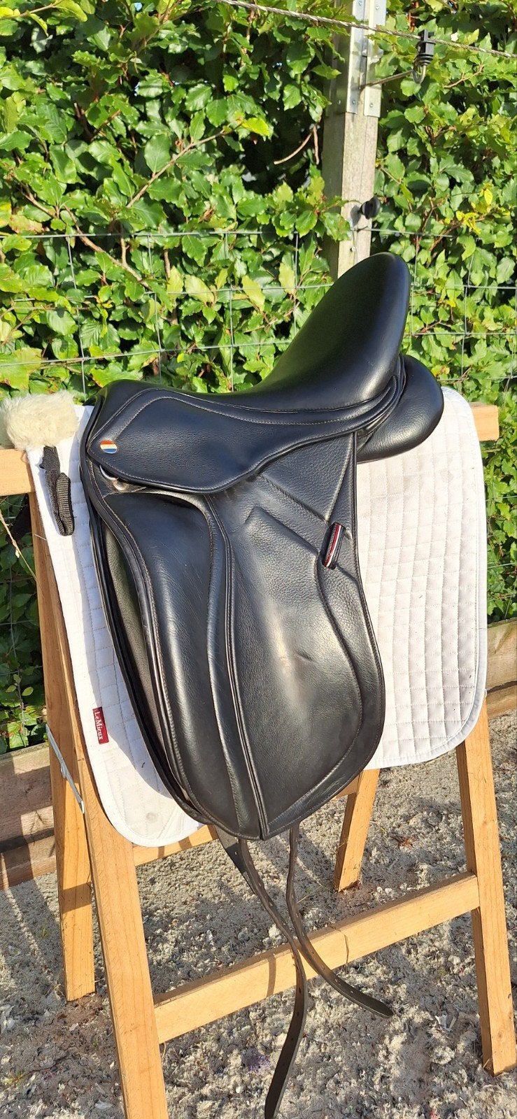 BUTLER Dressuurzadel 17,5 inch, Dieren en Toebehoren, Ophalen, L (17.5 inch), Gebruikt, Dressuur