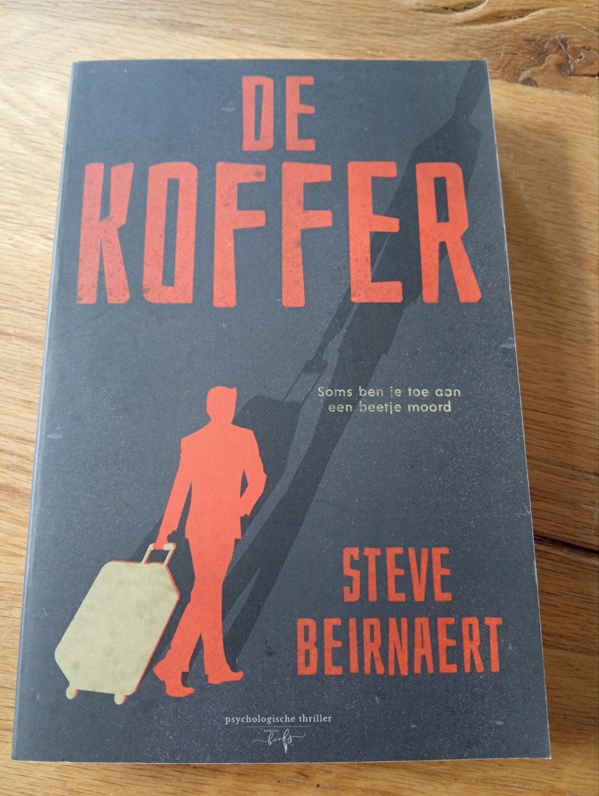 De Koffer - Psychologische thriller van Steve Beirnaert, Steve Beirnaert, Ophalen of Verzenden, Zo goed als nieuw, Nederland
