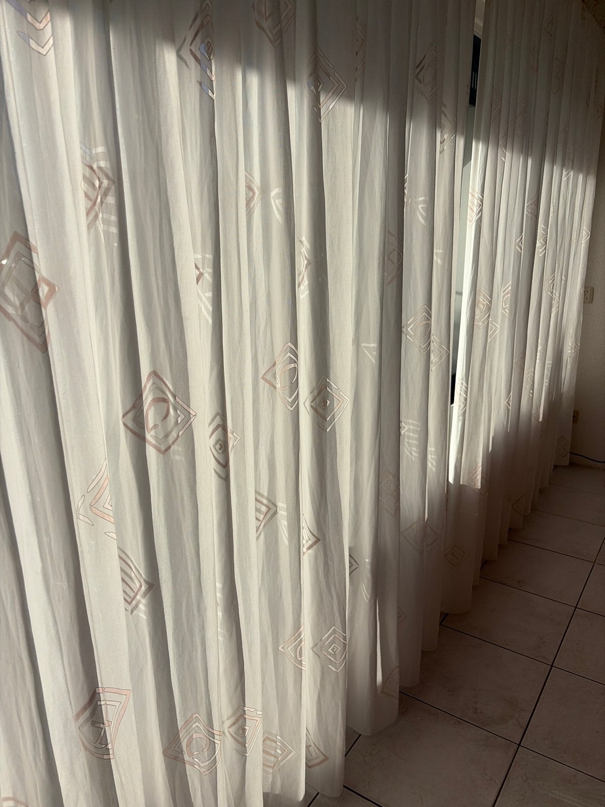Lichtdoorlatende vitrage met patroon, Vitrage, Gebruikt, Wit, Ophalen of Verzenden