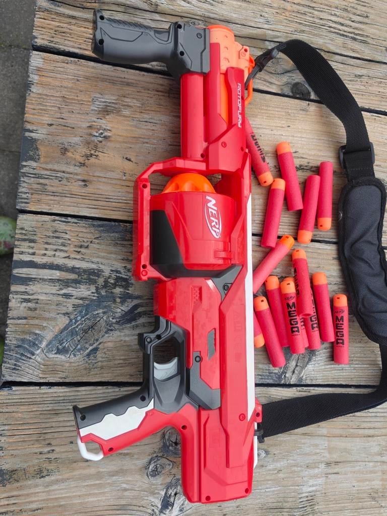 Nerf RotoFury Blaster met pijltjes en draagriem, Ophalen, Gebruikt, Jongen of Meisje
