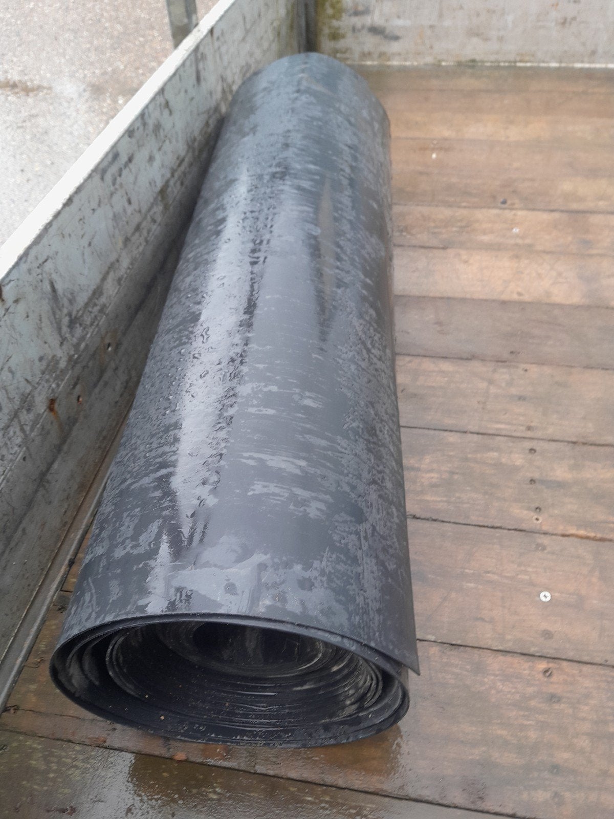 Zwart kunststof folie 2 mm dik, 1 meter breed, ca. 25 meter, Doe-het-zelf en Verbouw, Zeil en Folie, Ophalen of Verzenden, Gebruikt