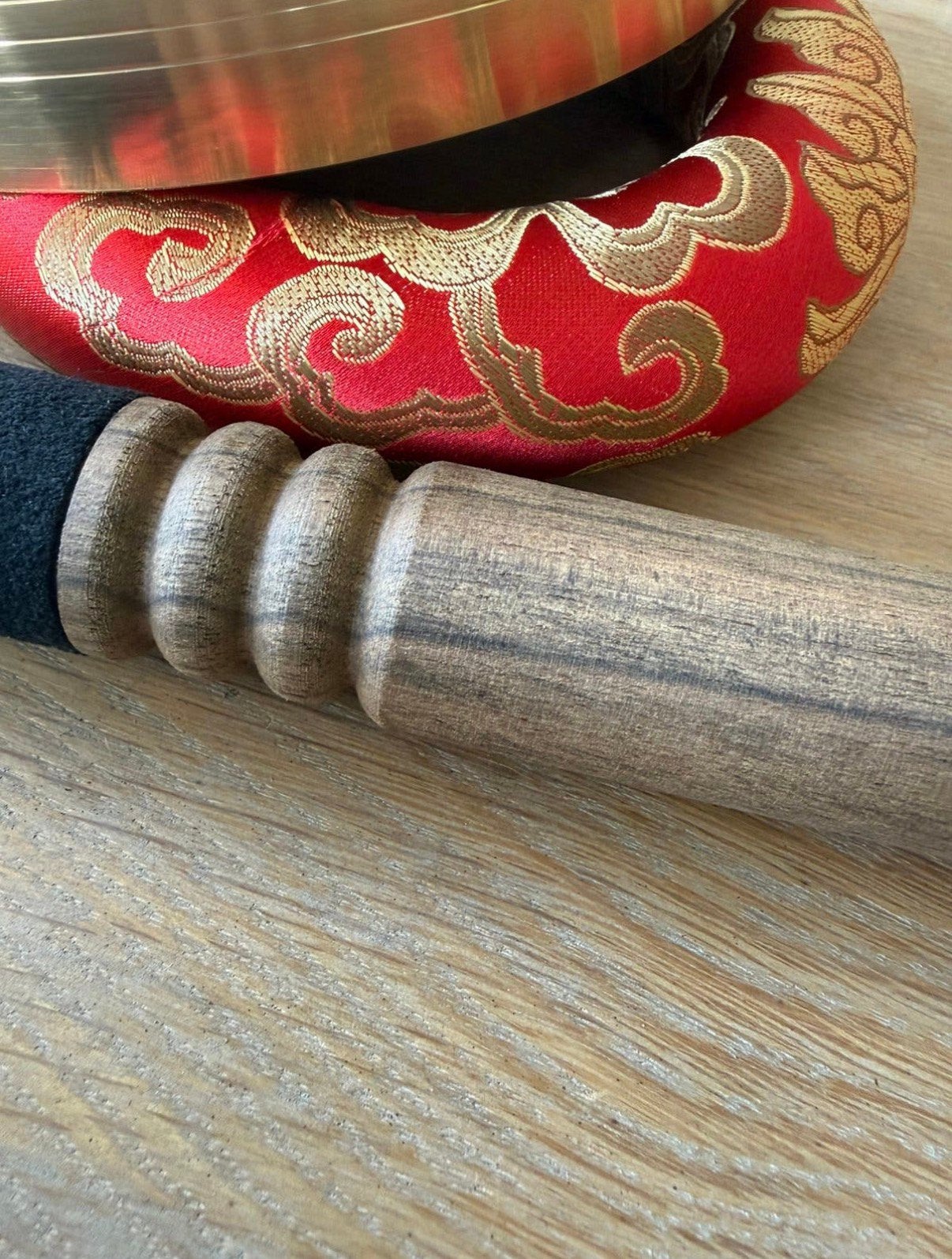 15 cm. zware klankschaal met klopper en klankschaalkussen., Muziek en Instrumenten, Ophalen of Verzenden, Zo goed als nieuw, Overige soorten