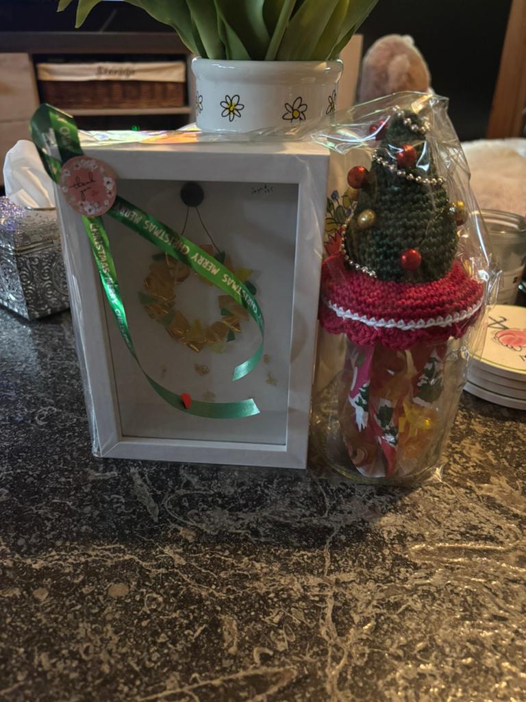 Gehaakt pakketje kerst, Hobby en Vrije tijd, Ophalen of Verzenden, Nieuw, Haken, Overige typen