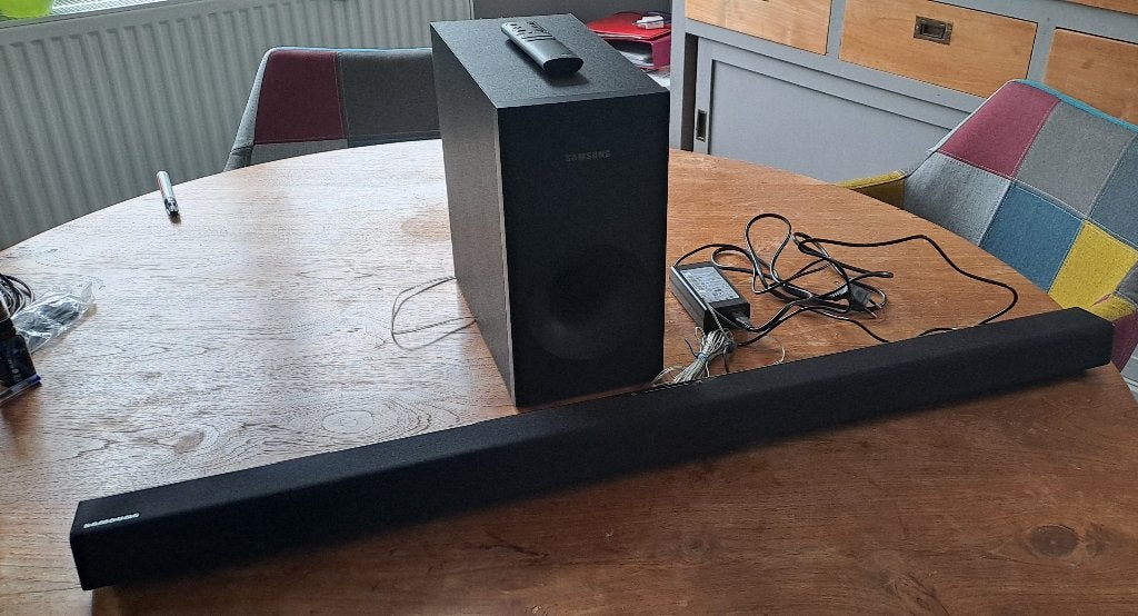 Samsung HWJ 355 soundbar met subwoofer, Ophalen, Zo goed als nieuw