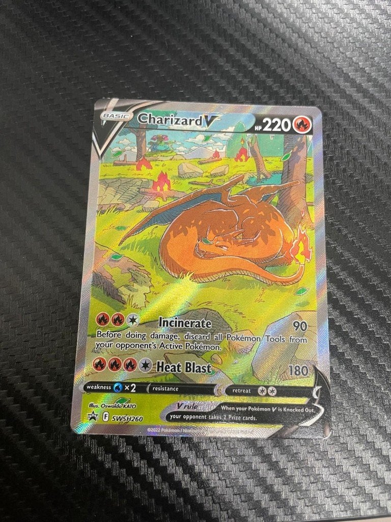 charizard v swsh 260, Ophalen of Verzenden, Zo goed als nieuw