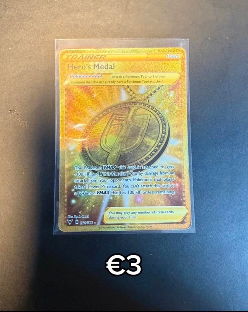 Hero's Medal (Gold) 201/185 Vivid Voltage Pokémon Kaart, Ophalen of Verzenden, Zo goed als nieuw, Losse kaart, Foil