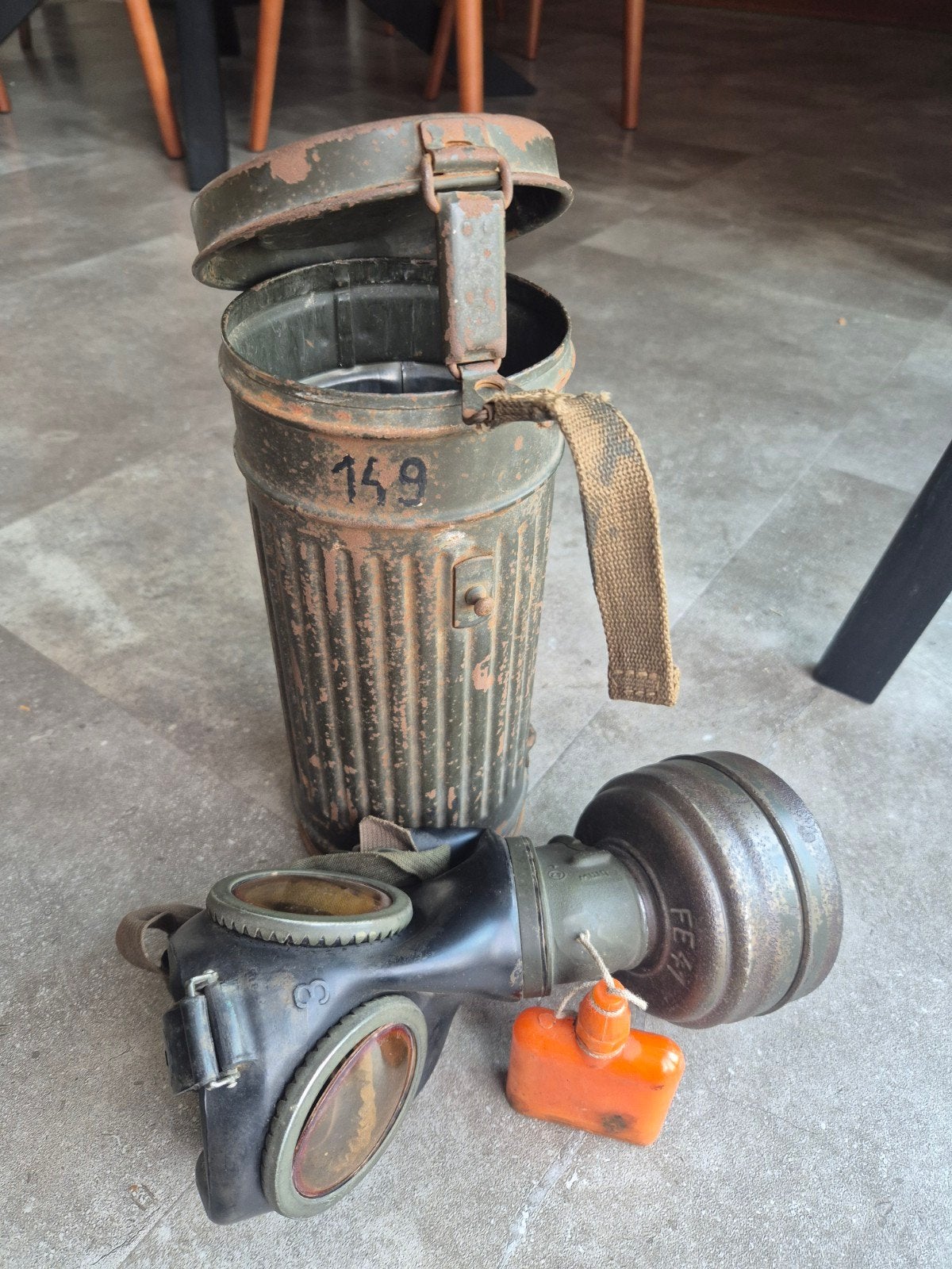 Koopje,  Gasmasker met bus AVC 1940, Ophalen of Verzenden, Landmacht, Duitsland