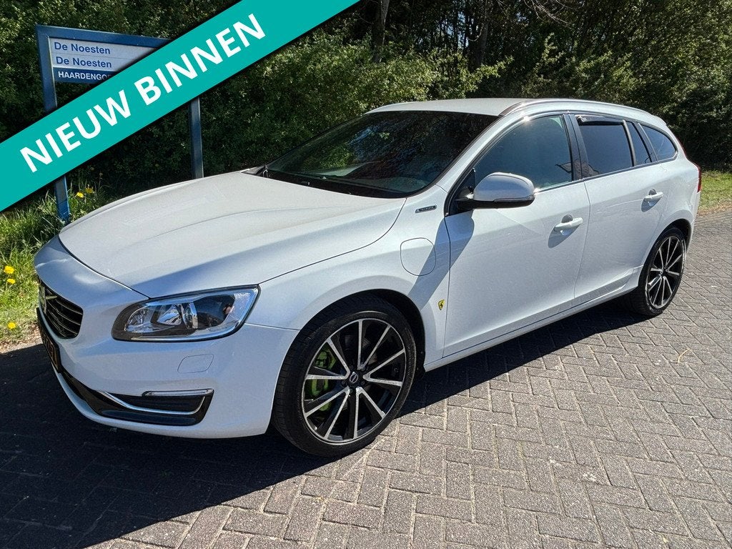 Volvo V60 2.4 D5 Twin Engine Special Edition | Automaat | St, Auto's, Volvo, Automaat, Euro 6, Vierwielaandrijving, Automatische klimaatregeling