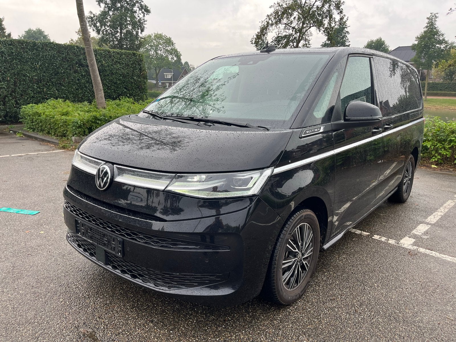 Volkswagen Multivan 1.4 Ehybrid 218pk L1h1 6-DSG 2024 Zwart, Lichtsensor, Overige carrosserieën, Zwart, 1395 cc
