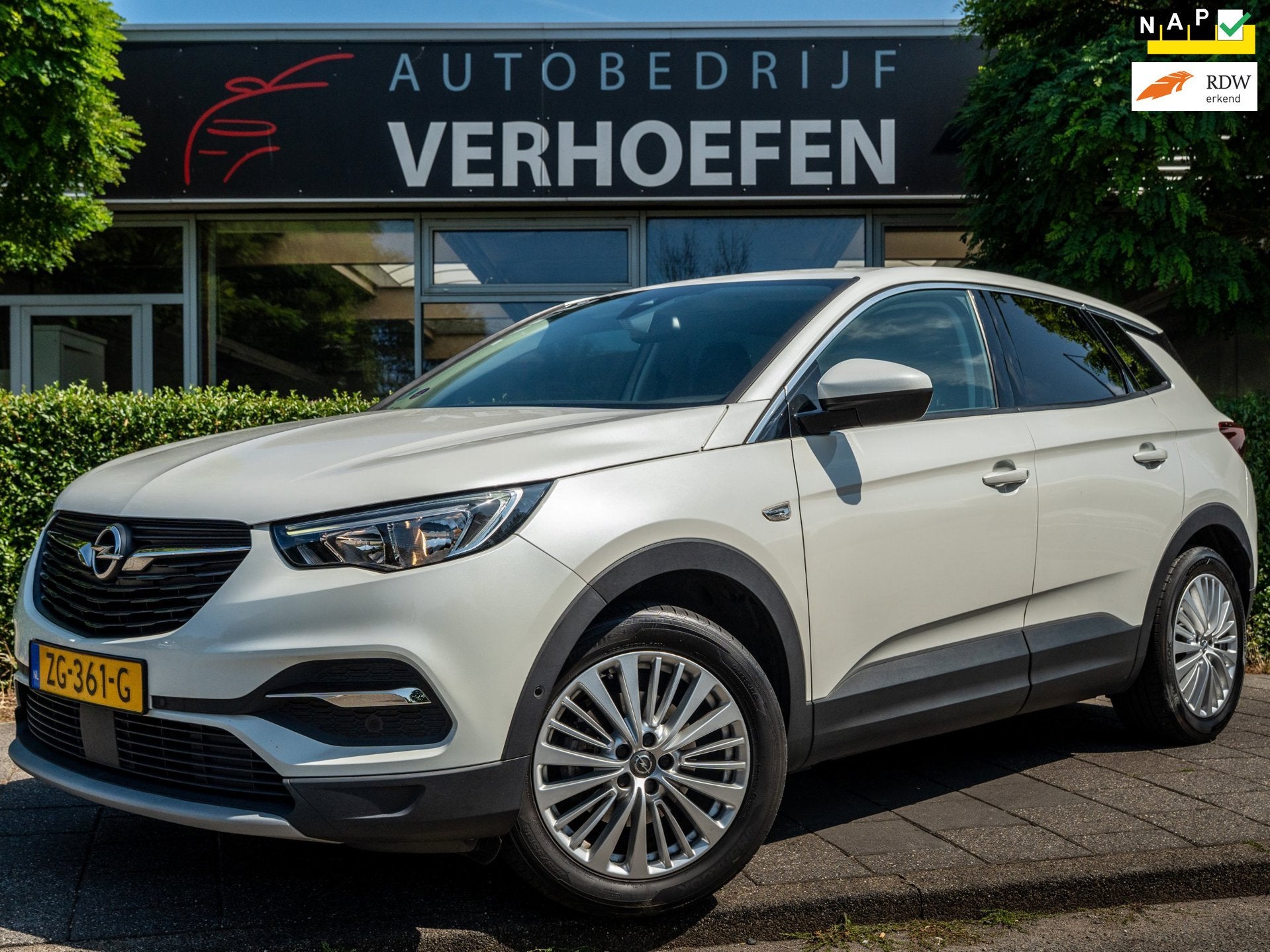 Opel Grandland X 1.2 Turbo Business Executive | AUTOMAAT | A, Auto's, Dealer onderhouden, Gebruikt, Euro 6, 1199 cc