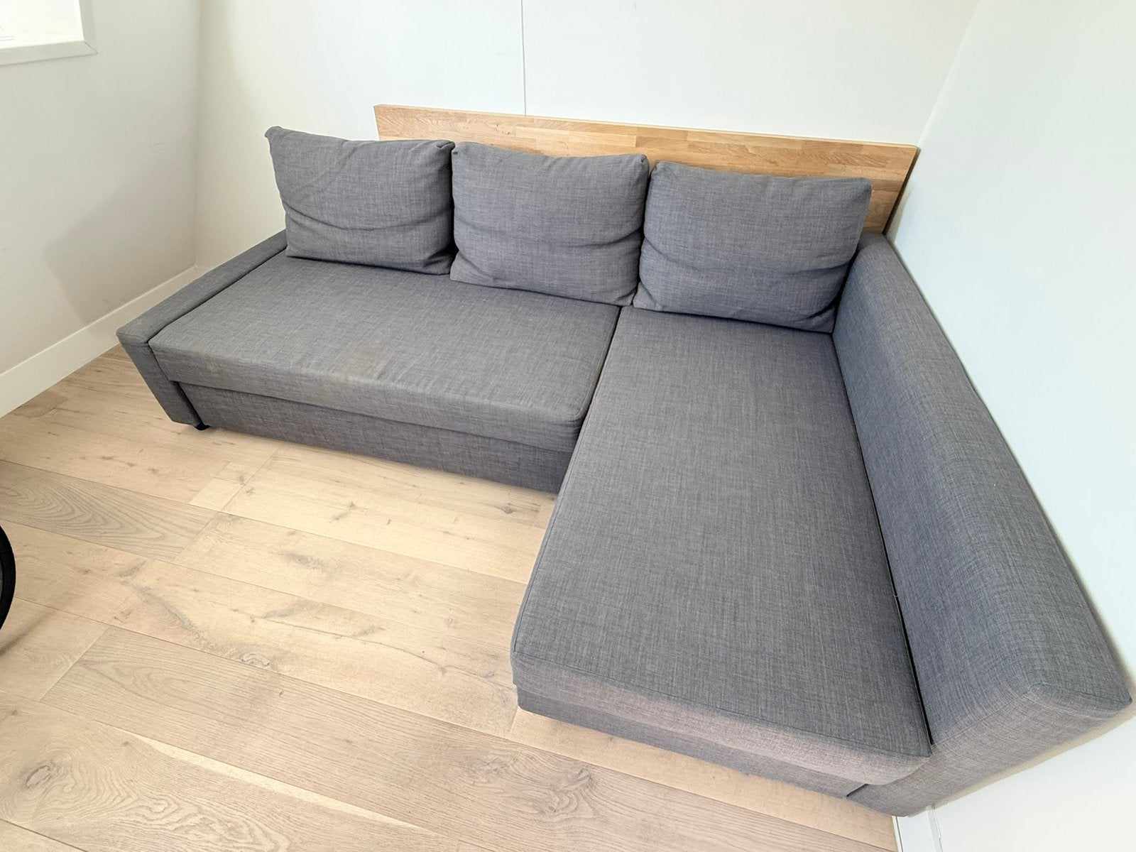 URGENT SALE - IKEA FRIHETEN slaapbank, Huis en Inrichting, Ophalen, Gebruikt, Tweepersoons, Grijs