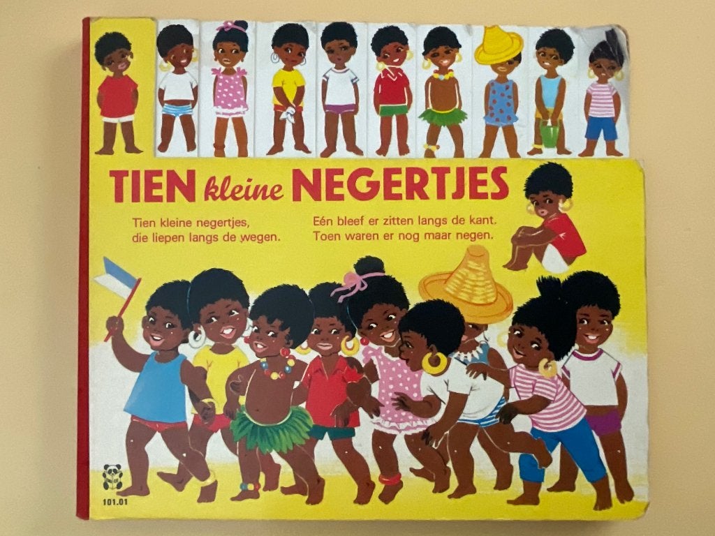 TIEN kleine NEGERTJES, kartonboek, historisch verzamelobject, Ophalen of Verzenden, Gelezen, 3 tot 4 jaar