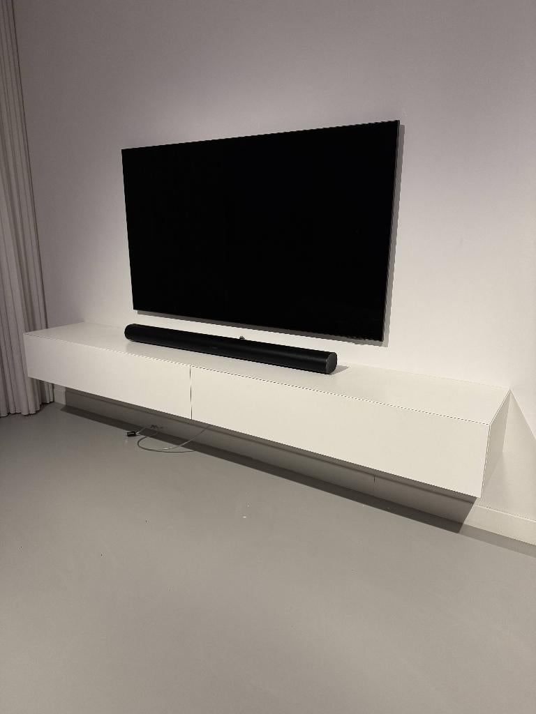 tv meubel / low board (hangend), Ophalen, Zo goed als nieuw, 200 cm of meer, Minder dan 100 cm
