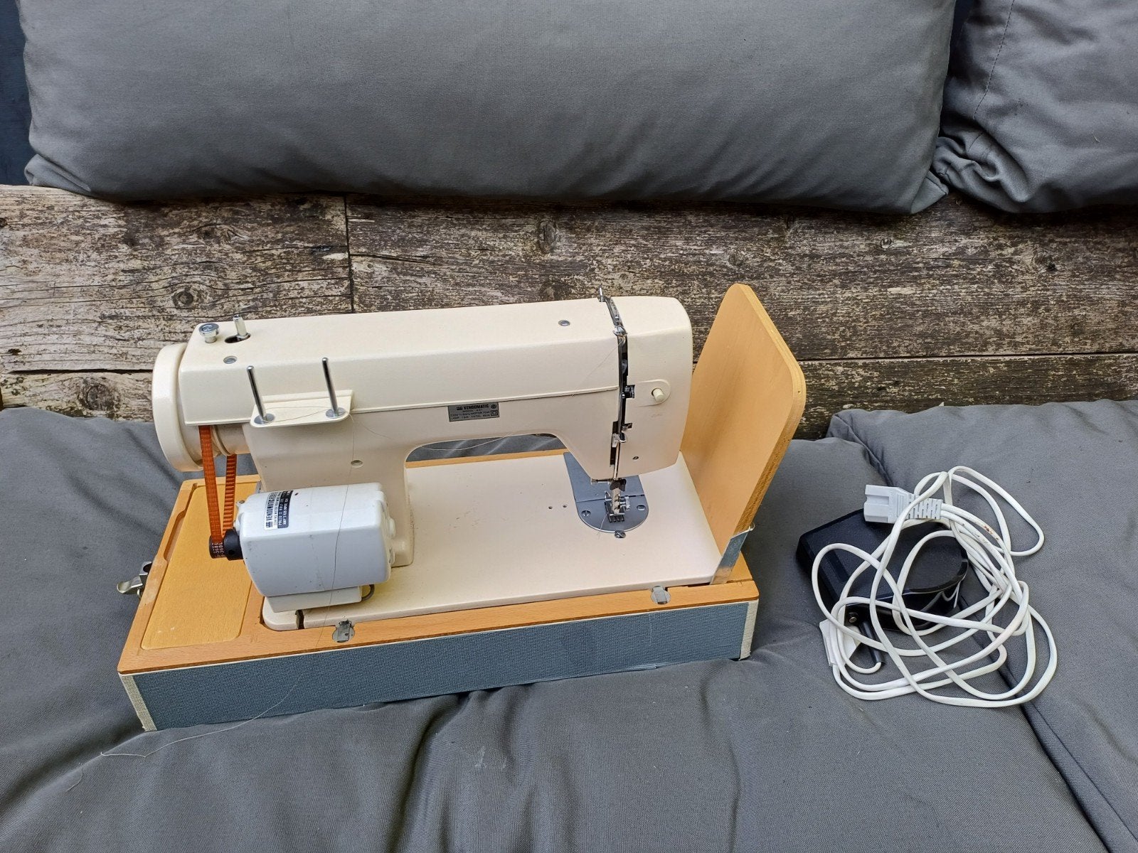 Prachtige vendomatic naaimachine, Ophalen of Verzenden, Zo goed als nieuw, Naaimachine, Overige merken