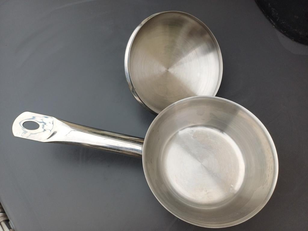Mooi steelpannetje merk TGFF ik verzend niet via post nl, Huis en Inrichting, Keuken | Potten en Pannen, Verzenden, Zo goed als nieuw