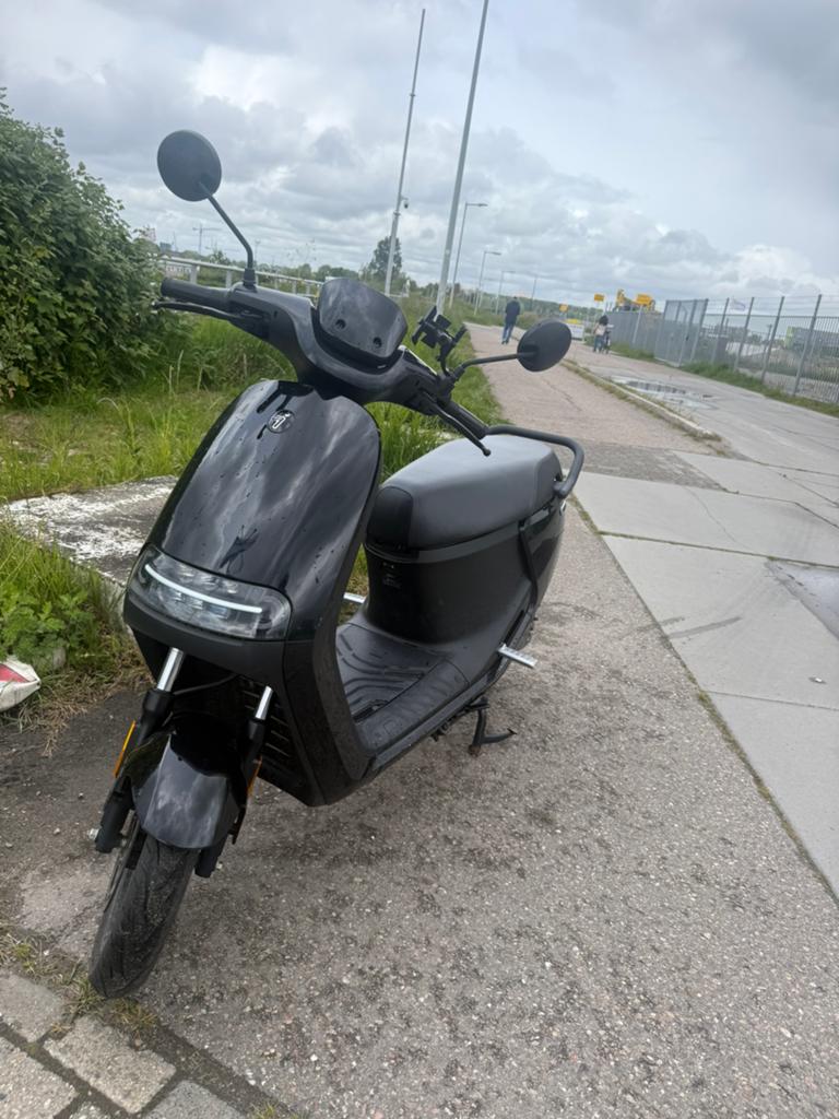 Segway e110s uit 2023 met 7826 km - Elektrische Scooter, Ophalen of Verzenden, Gebruikt, Overige merken
