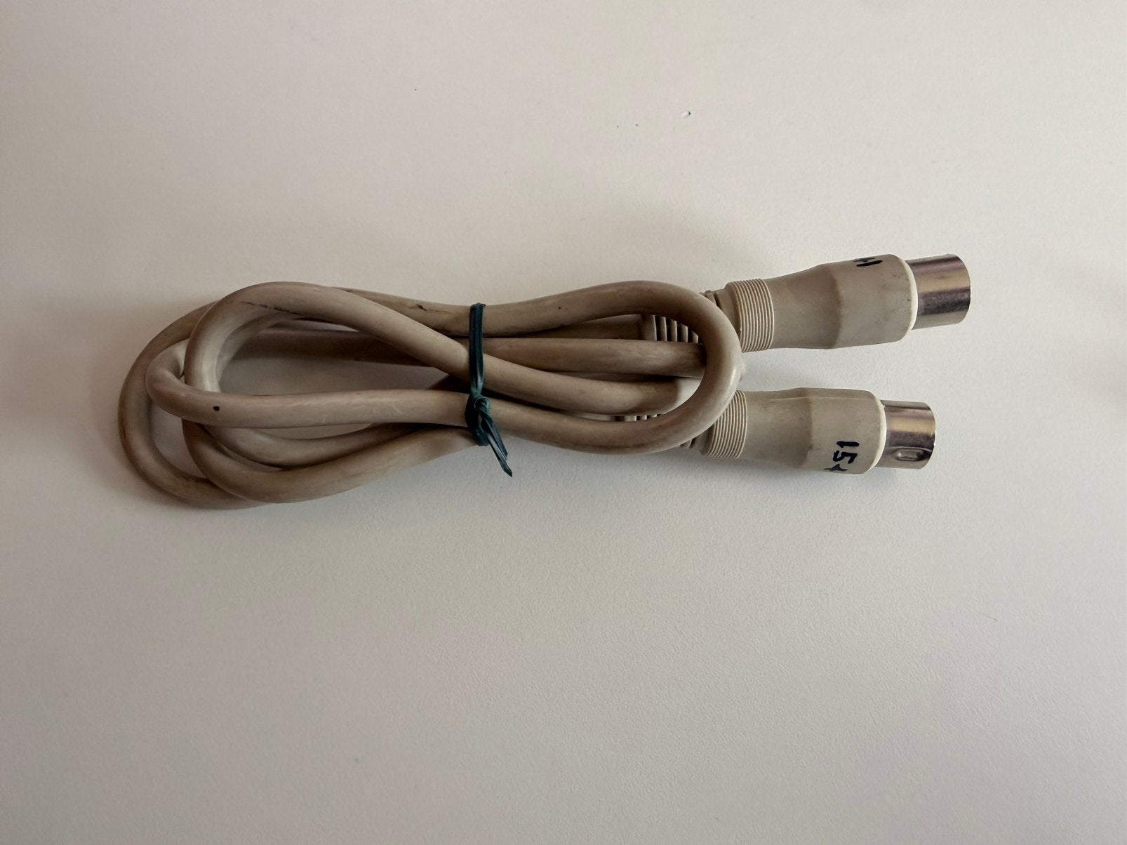 Commodore 64 seriele kabel voor 1541 floppy disk drive, Ophalen of Verzenden