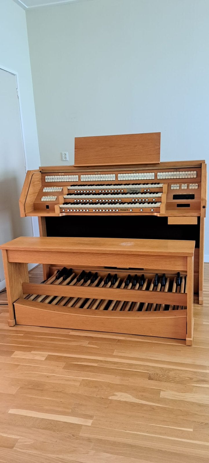 Domus Prestige ||   3 klavieren, Ophalen, Zo goed als nieuw, 2 klavieren, Orgel
