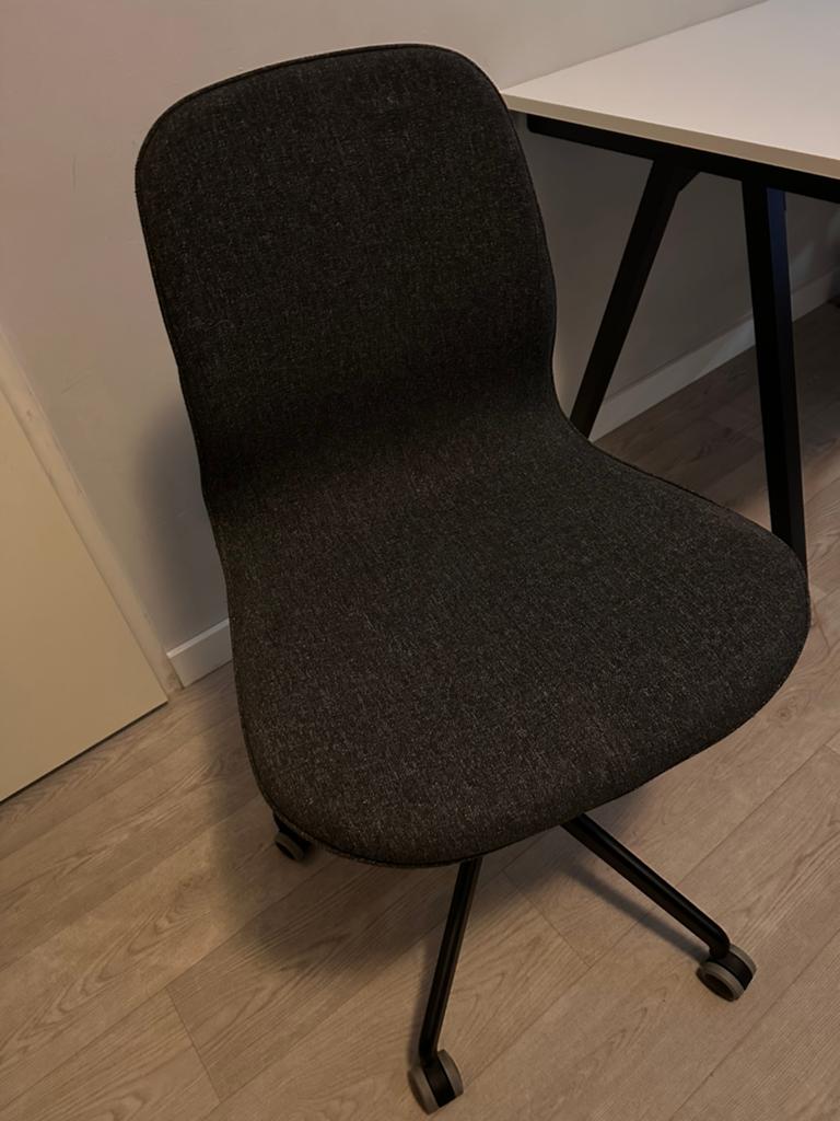 Bureaustoel IKEA LANGFJALL, Huis en Inrichting, Bureaustoelen, Ophalen, Zo goed als nieuw, Grijs, Bureaustoel
