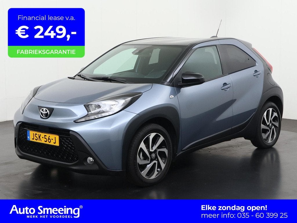 Toyota Aygo X 1.0 VVT-i MT Play Two-Tone | Camera | Adaptief, Auto's, Toyota, 12 maanden, Stof, Gebruikt, Euro 6