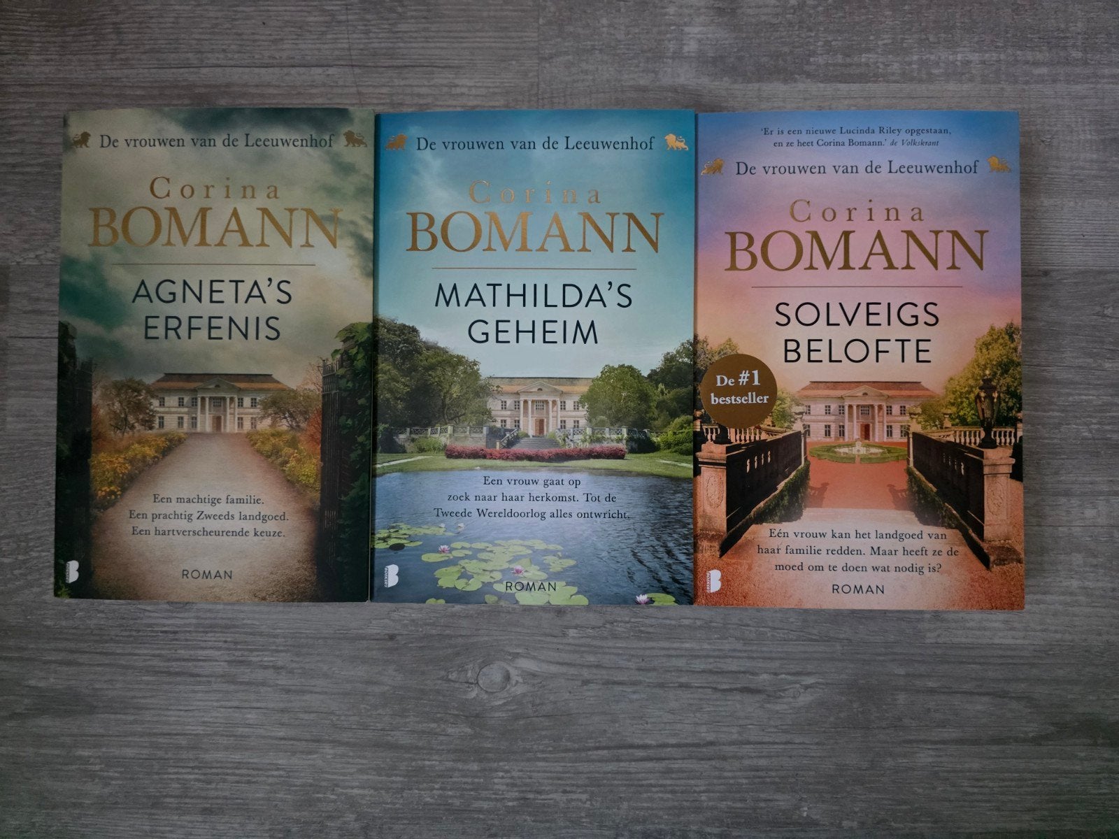 De vrouwen van de Leeuwenhof - Corina Bomann (3 boeken), Ophalen of Verzenden, Zo goed als nieuw, Corina Bomann