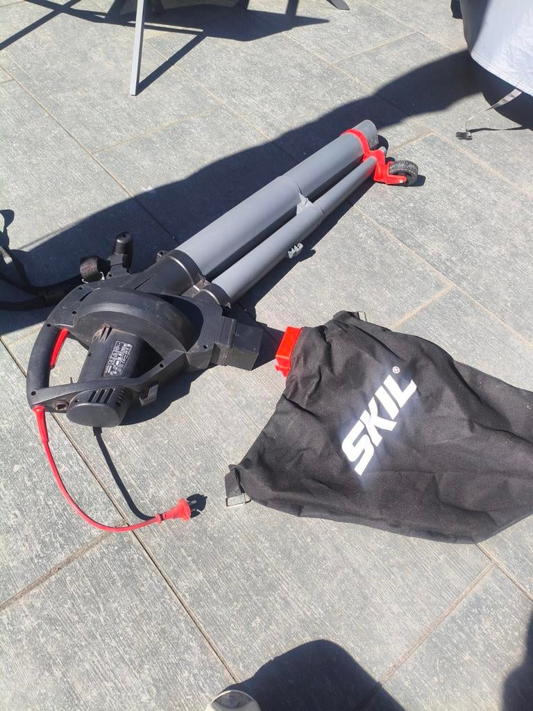 Skil bladblazer 2800W met zuig- en versnipperfunctie, Gebruikt, Met opvangzak, Handgedragen, Ophalen of Verzenden