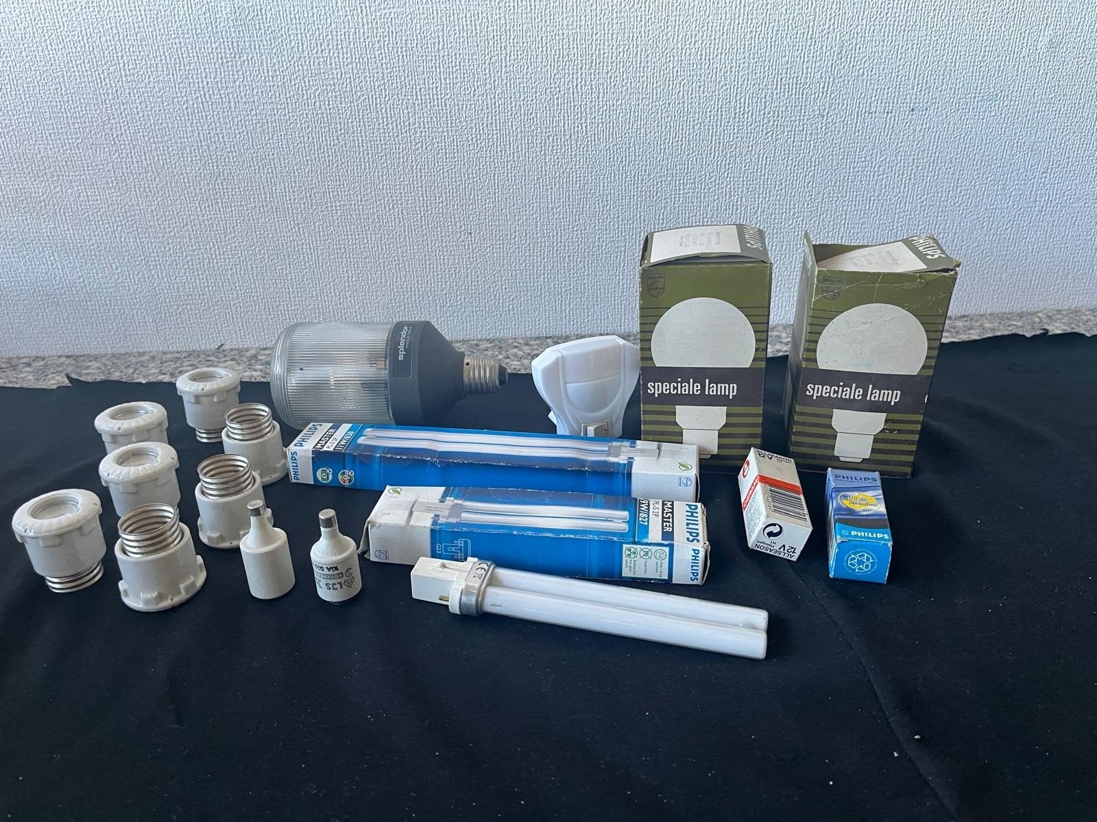 Diverse lampen en verlichtingsaccessoires, Gebruikt, Philips, Meerkleurig, Overige materialen
