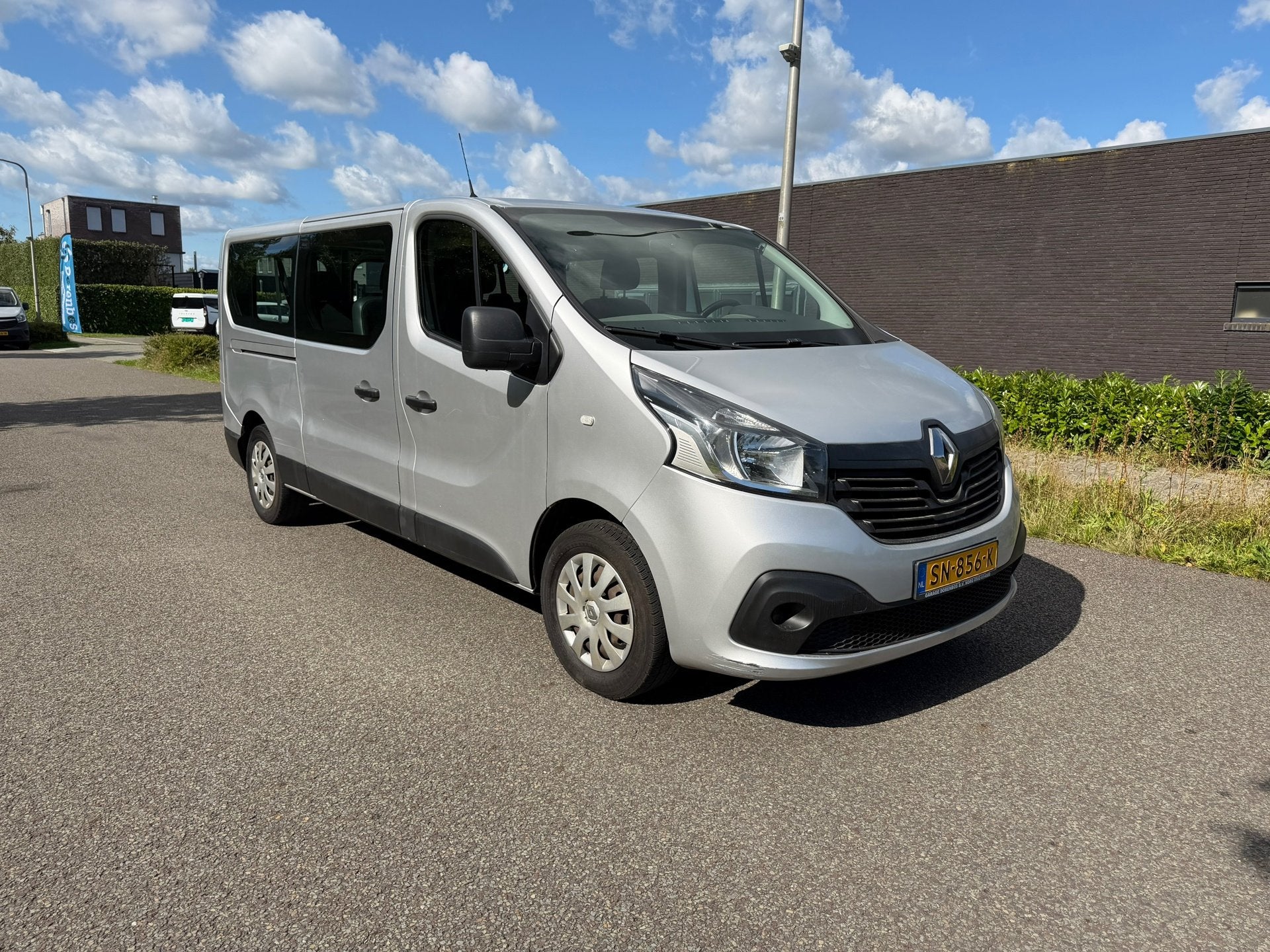 Renault Trafic Passenger 1.6 dCi Grand Authentique Energy, Auto's, Voorwielaandrijving, Gebruikt, 2000 kg, Origineel Nederlands
