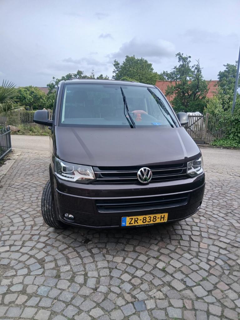 Moet weg Volkswagen multivan 7 pers camper kenteken, Auto's, Volkswagen, Stof, 179 pk, 2500 kg, 2252 kg