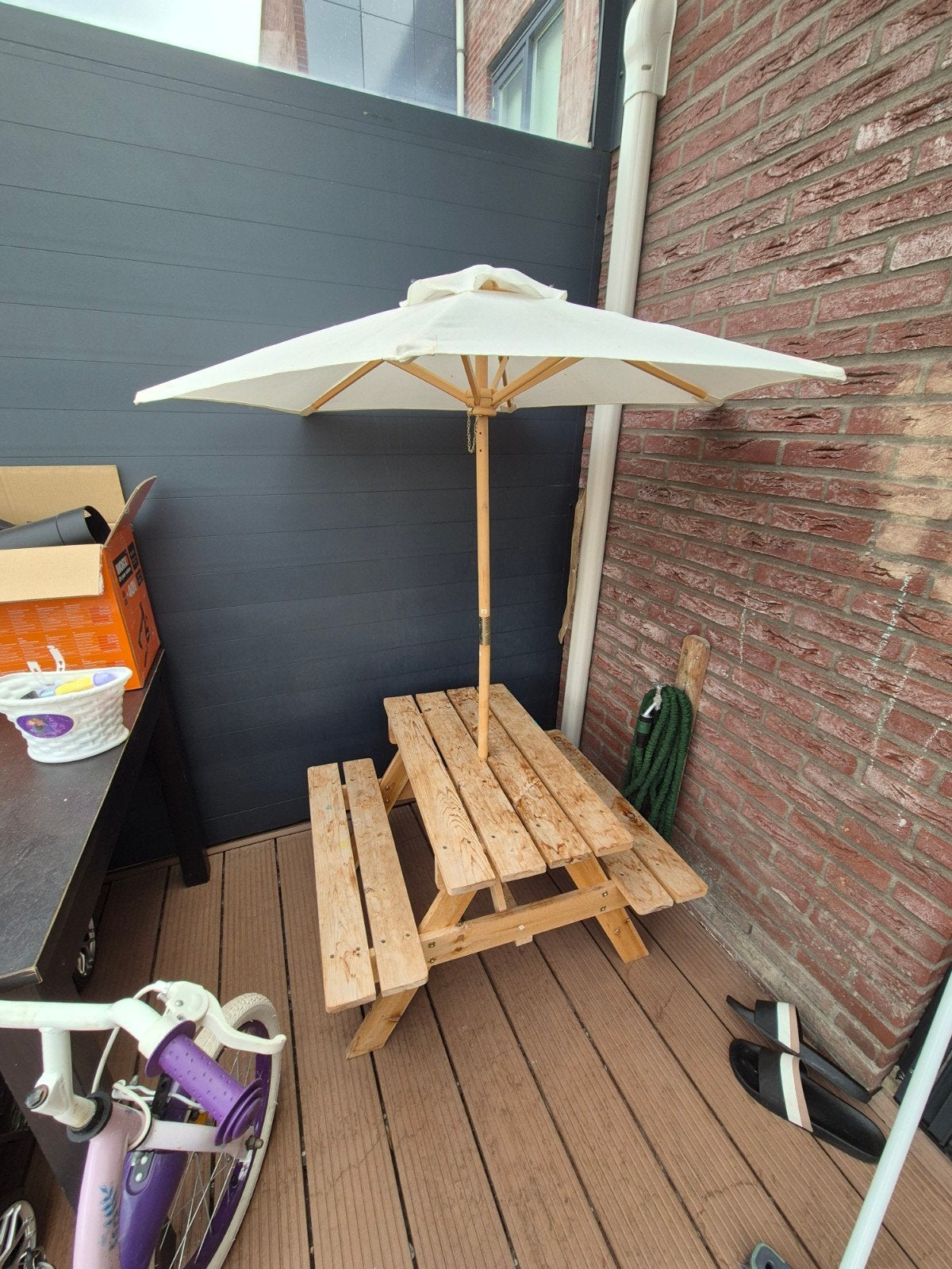 Kinderpicknicktafel met parasol, Ophalen