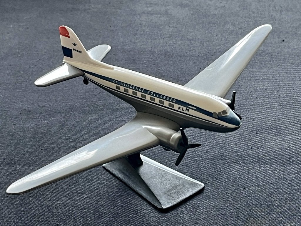 KLM The Flying Dutchman DC-3 PH-DAX schaal 1:30, Verzamelen, Verzenden, Zo goed als nieuw, Schaalmodel