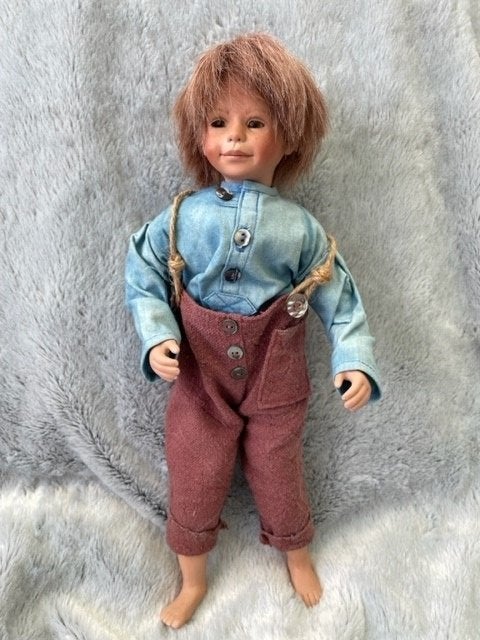 Susi Eimer pop origineel porselein jongen 37cm., Verzamelen, Poppen, Ophalen of Verzenden, Zo goed als nieuw, Pop