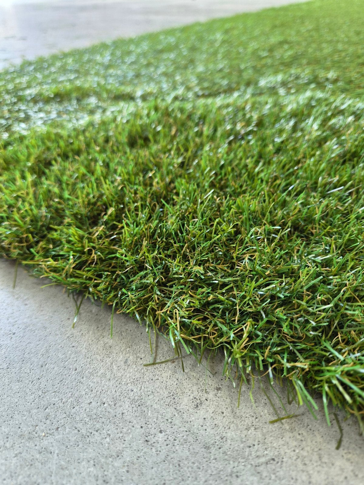 Nieuwe rol A-keus kunstgras 35mm poolhoogte 9.80x4.00 (39m2), Ophalen of Verzenden, Nieuw, 20 m² of meer