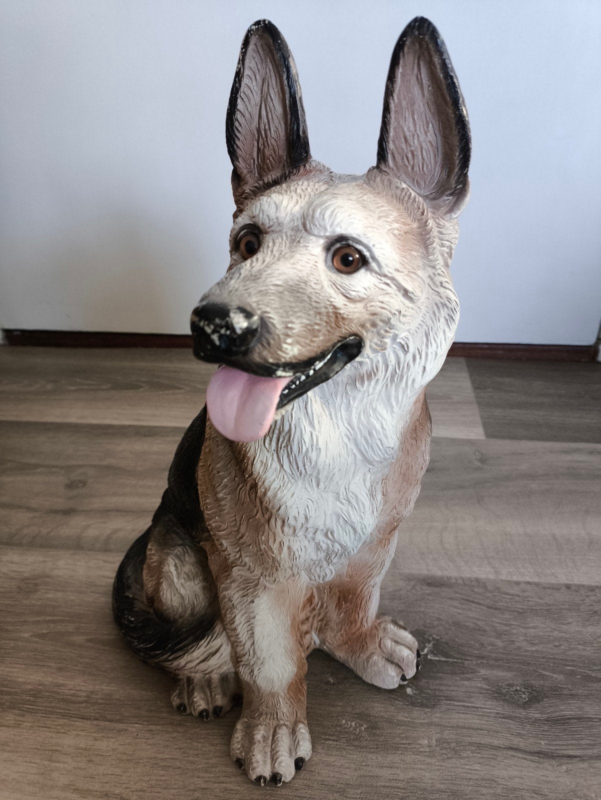 Prachtig groot beeld van een Duitse herder – 39 cm hoog, Ophalen, Gebruikt, Kunststof, Dierenbeeld