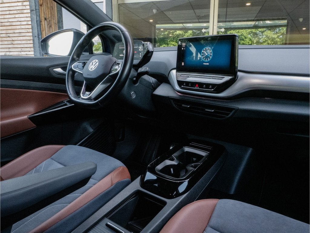 Volkswagen ID.4 Pro 77 kWh SOH 90% Trekhaak/ Camera/ Navigat, Auto's, Volkswagen, Automaat, Achterwielaandrijving, Gebruikt, Zwart