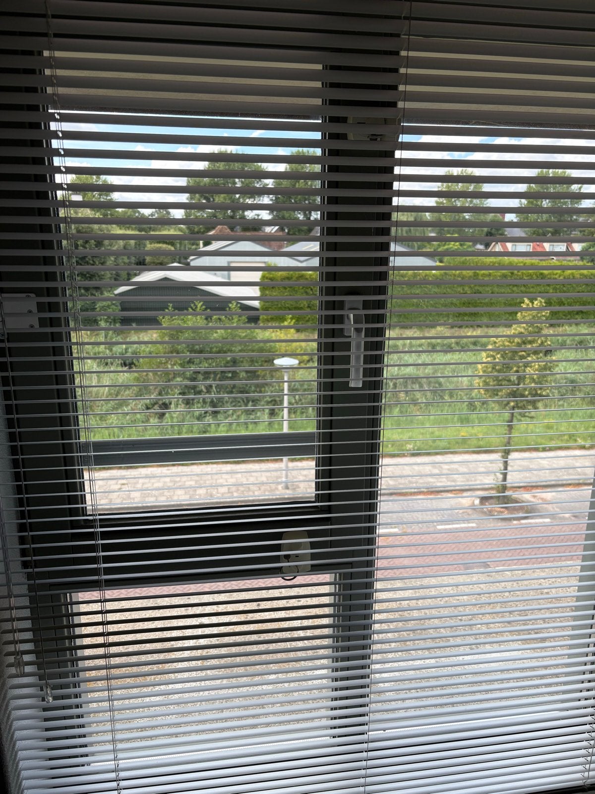 2x Luxaflex raamdecoratie wit, 118x140 cm, Ophalen, Jaloezie, Wit, Zo goed als nieuw
