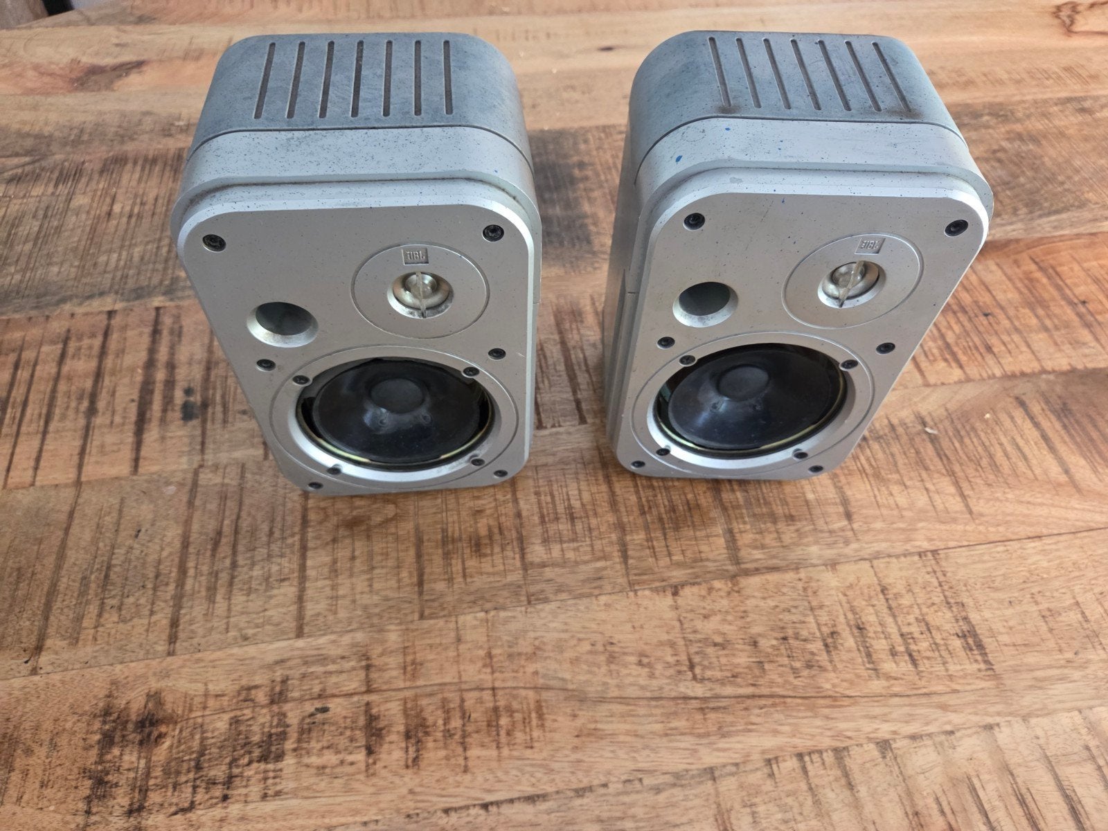 JBL Control 1, Ophalen