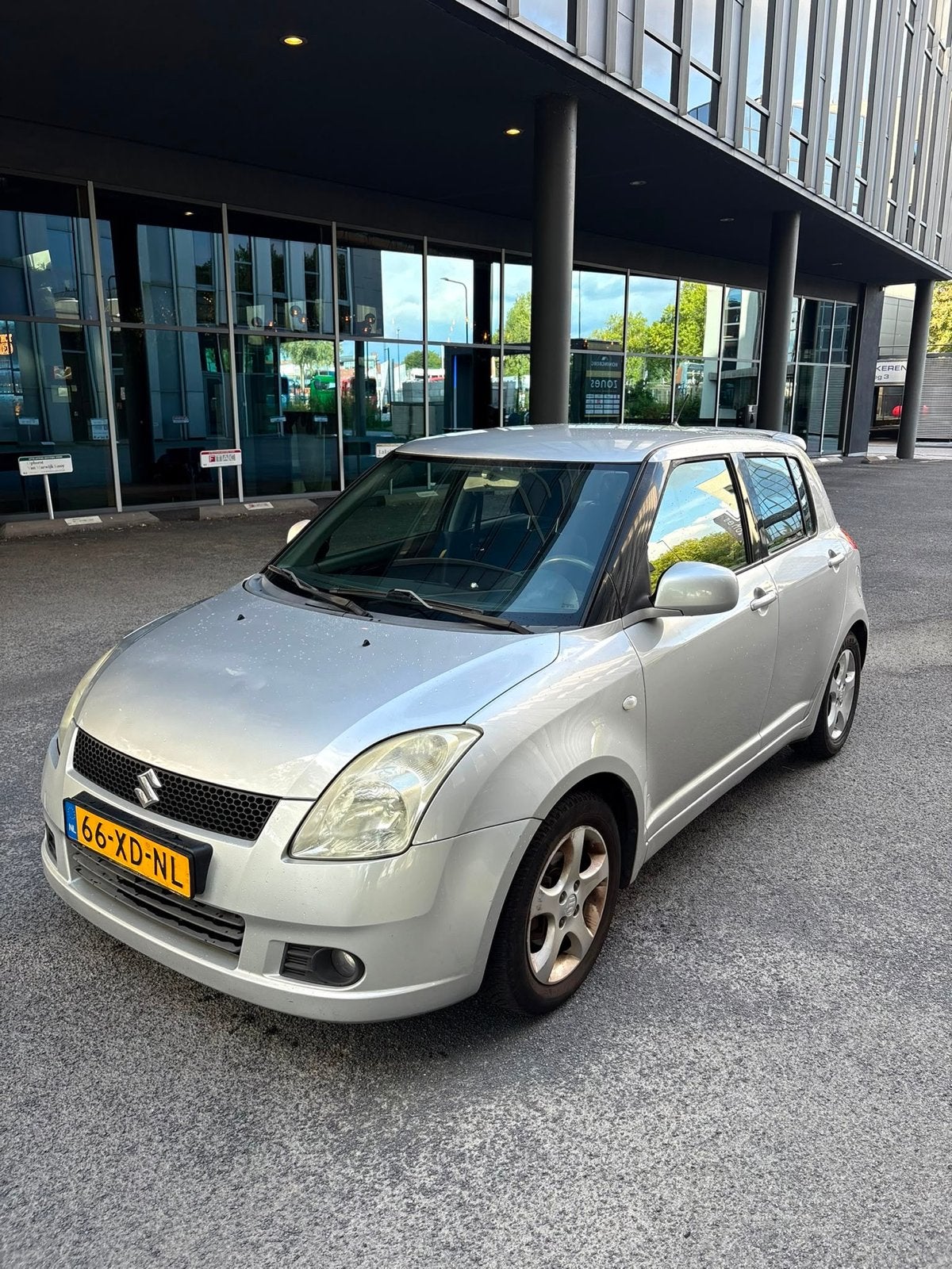 Suzuki Swift 1.3 5DRS 2007 Grijs, Auto's, Voorwielaandrijving, 40 €/maand, Zwart, 965 kg