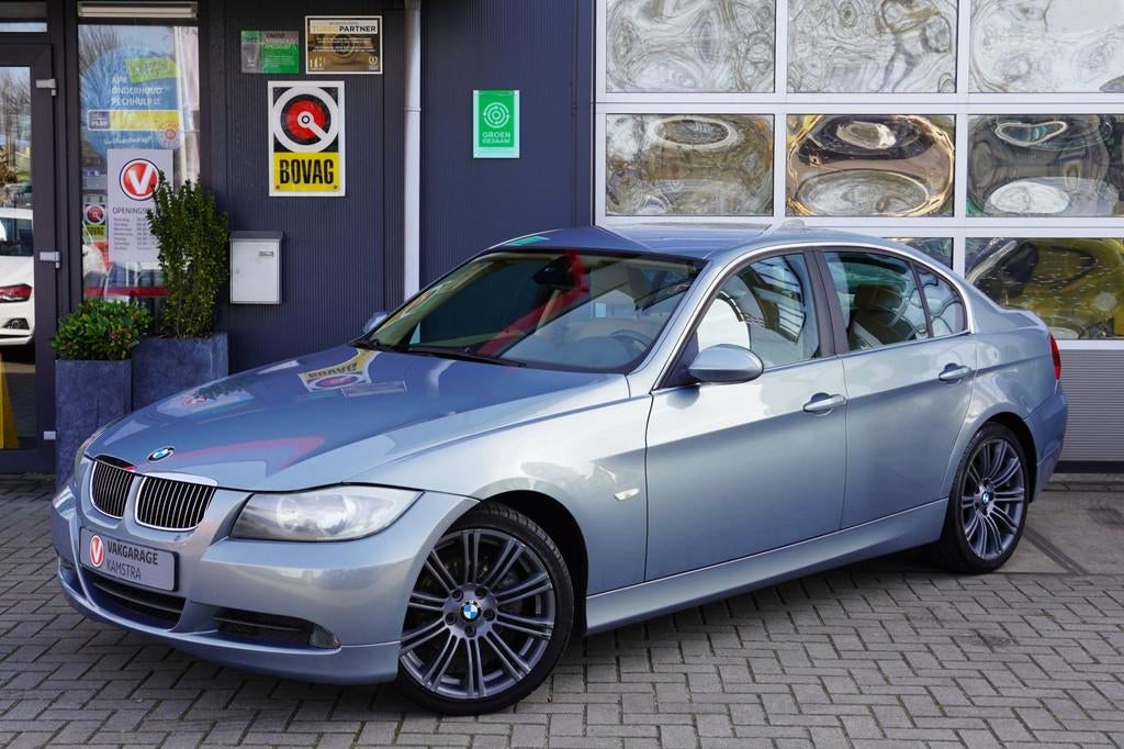 BMW 3-serie 325i 218PK Automaat Leder/Clima/Cruise/PDC/Navi, Auto's, Automaat, 745 kg, Achterwielaandrijving, Gebruikt