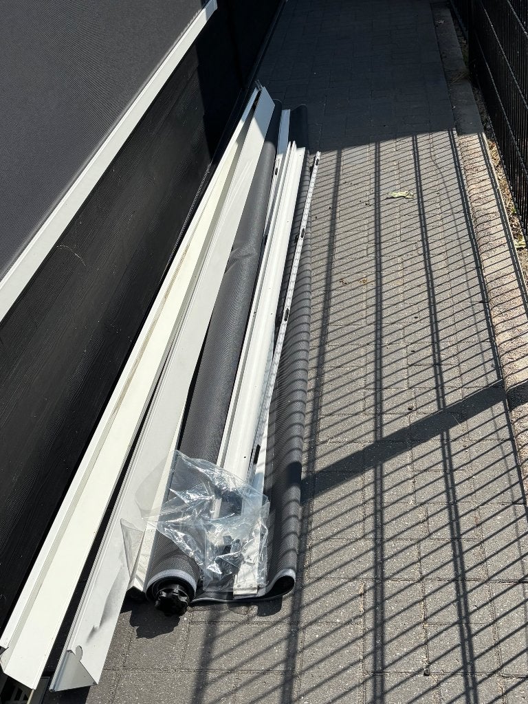 Screen, Ophalen, Elektrisch, Zo goed als nieuw, 150 tot 300 cm