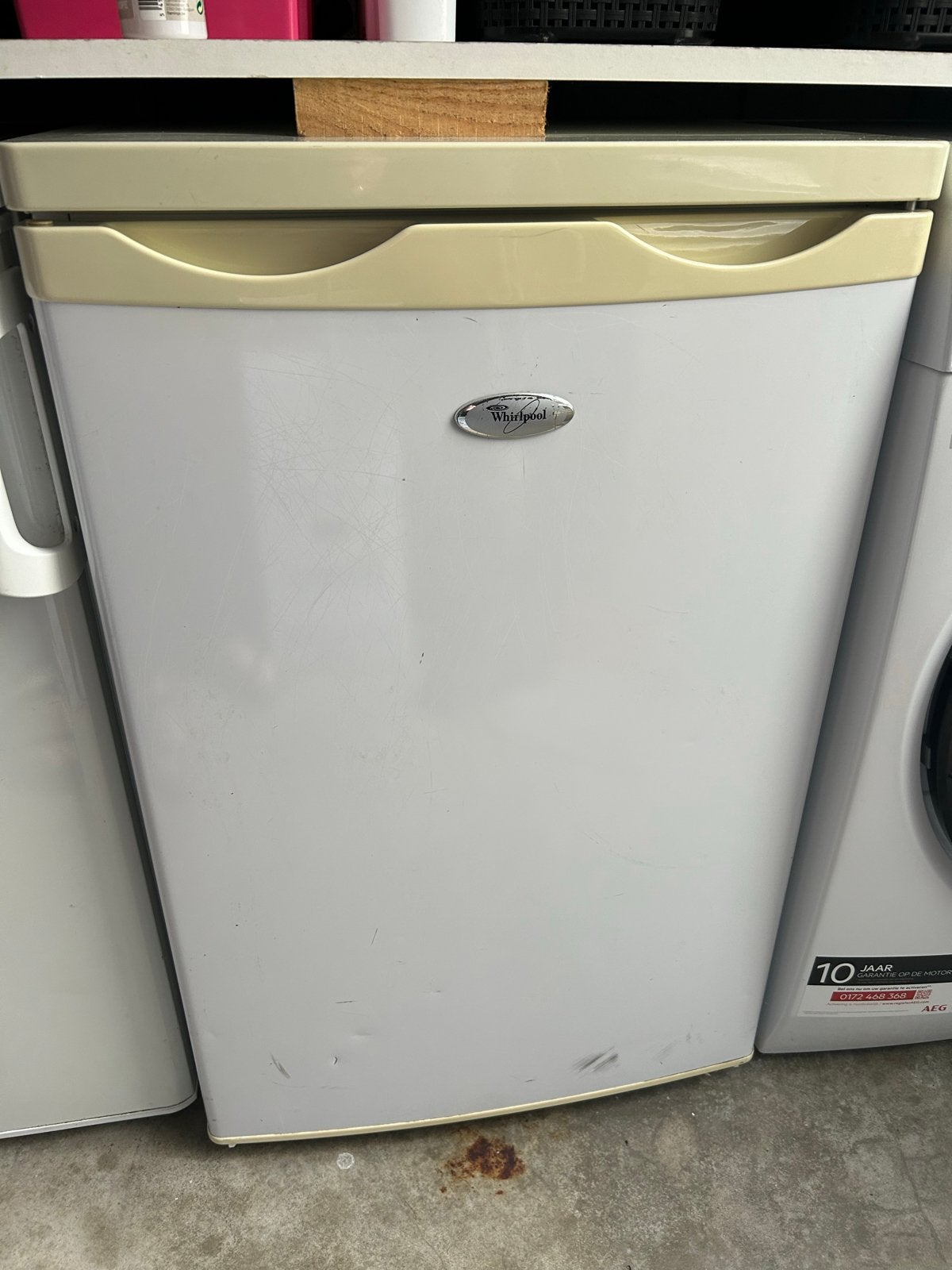 Whirlpool koelkast - tafelmodel, Witgoed en Apparatuur, Koelkasten en IJskasten, Gebruikt, Zonder vriesvak, 75 tot 100 liter, 85 tot 120 cm