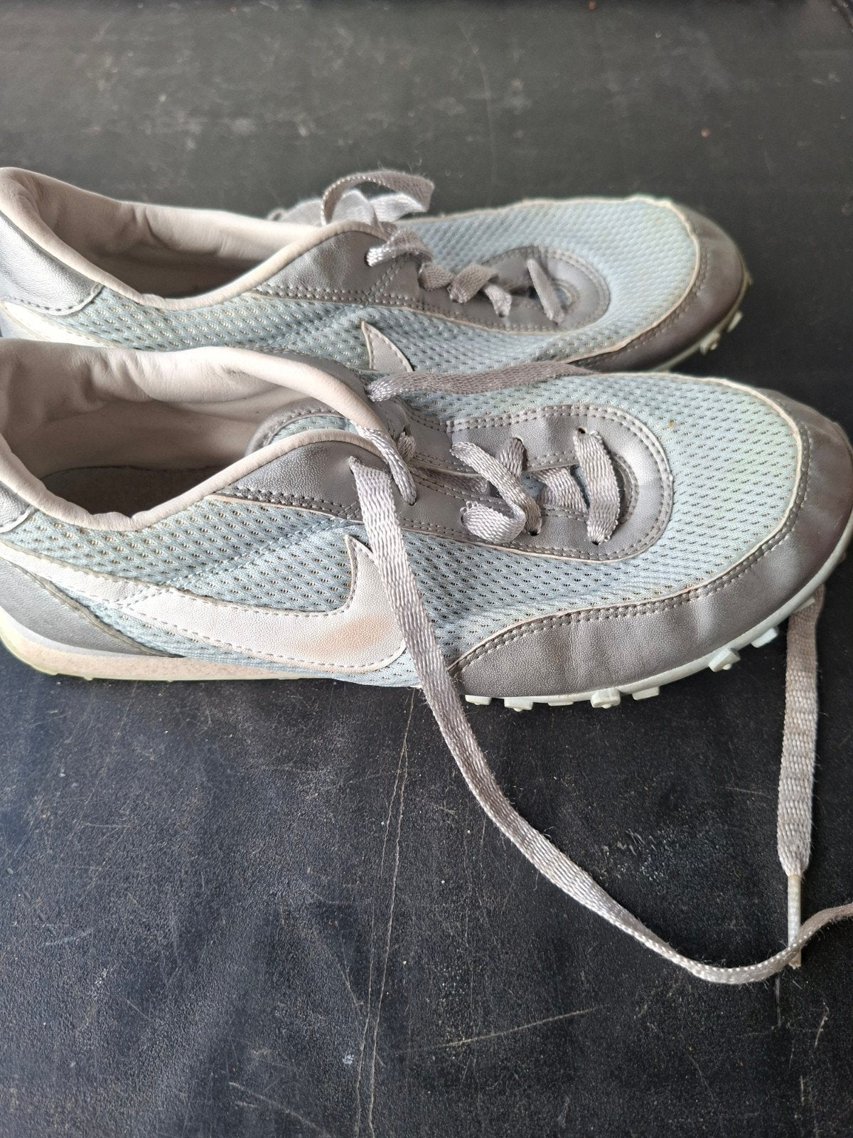 Nike sneakers maat 36,5, Nike, Ophalen of Verzenden, Sneakers of Gympen, Grijs