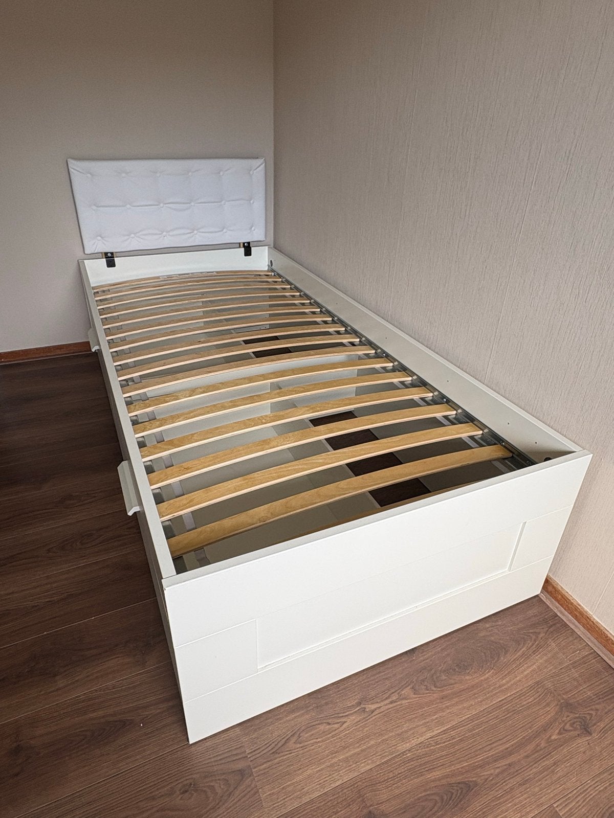 IKEA Brimnes bed 90x200cm met lades en hoofdeinde, Ophalen, 90 cm, Eenpersoons, Wit