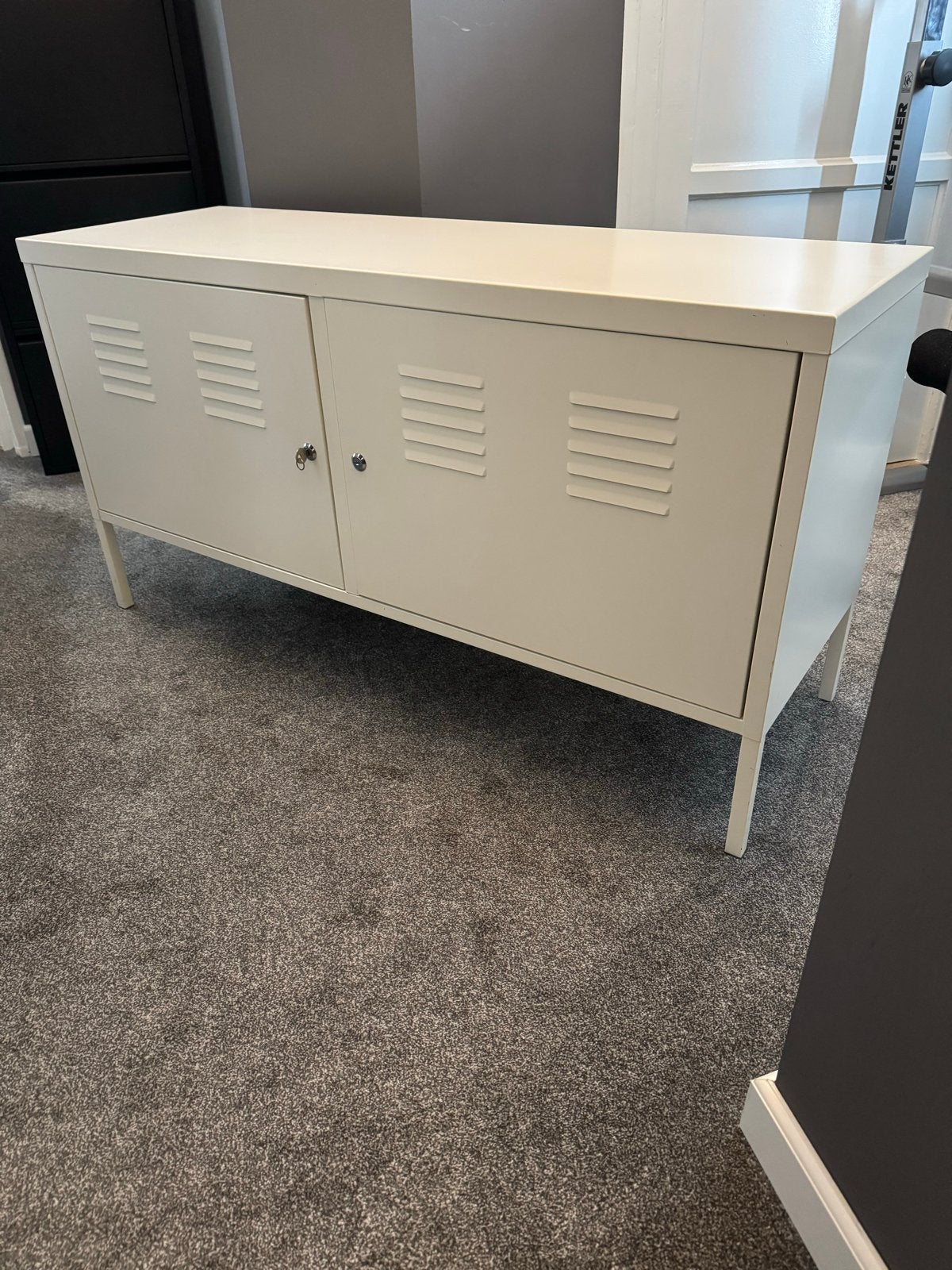 Wit metalen dressoir/kastje ikea PS, Ophalen, Gebruikt
