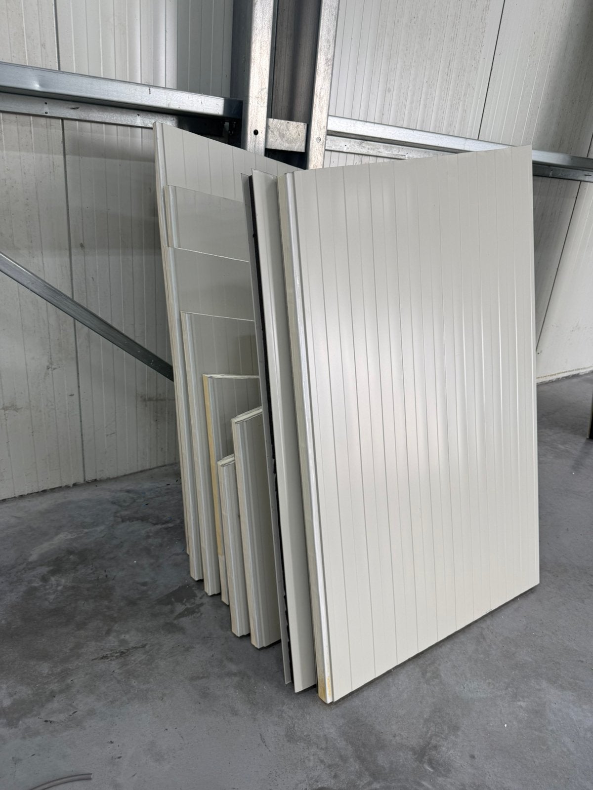 Zaag stukken sandwich panelen 60mm, Ophalen, Zo goed als nieuw