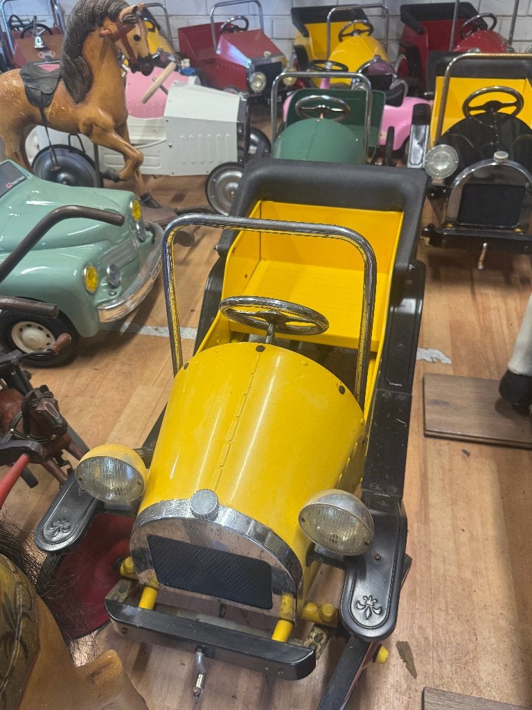 stoere gele brum trapauto met sidepods, Ophalen of Verzenden